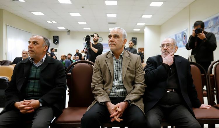 وزیر دولت نهم با قید وثیقه آزاد شد
