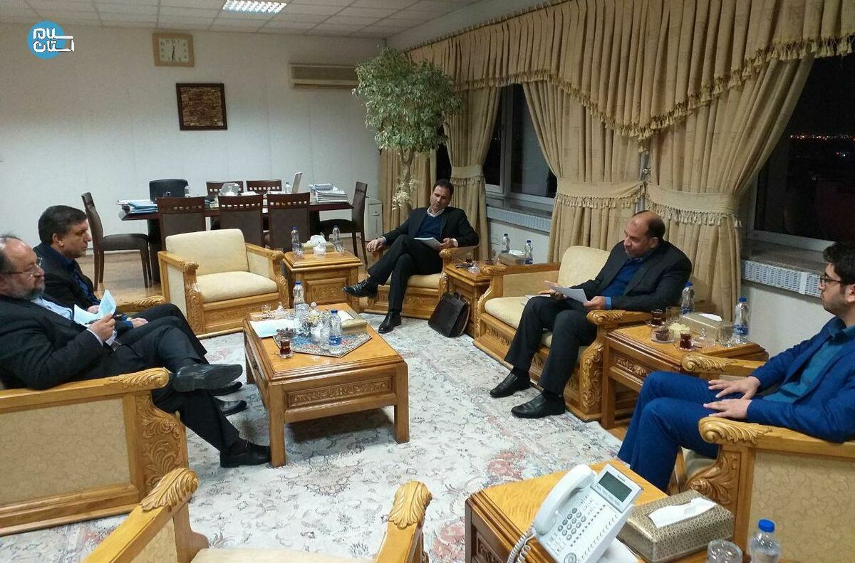 استاندار و نمایندگان خراسان شمالی با وزیر تعاون، کار و رفاه اجتماعی دیدار کردند