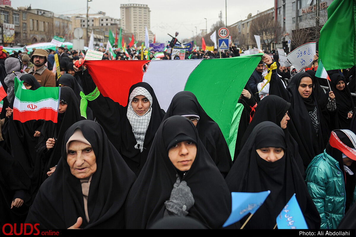 راهپیمایی 22 بهمن در مشهد مقدس