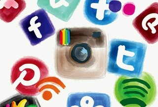 شبکه‌های اجتماعی، نوجوانان را افسرده نمی‌کند