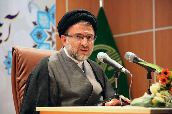 انقلاب اسلامی برگرفته از مضامین قرآنی و طاغوت‌ ستیزی است