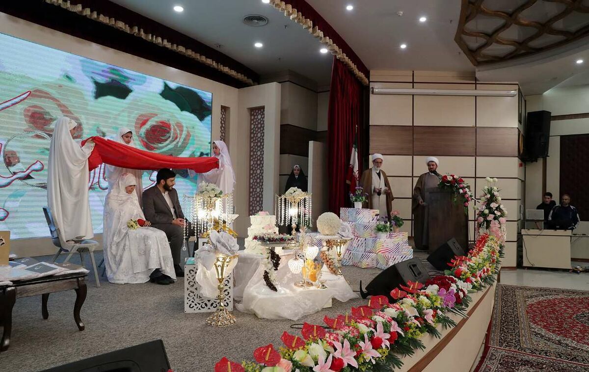 مراسم ازدواج ۴۰ زوج دانشجو خراسان رضوی برگزار شد