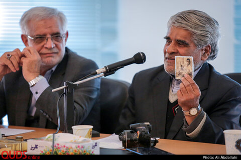 نشست جایگاه عکاسی در انقلاب اسلامی سال 57 مشهد