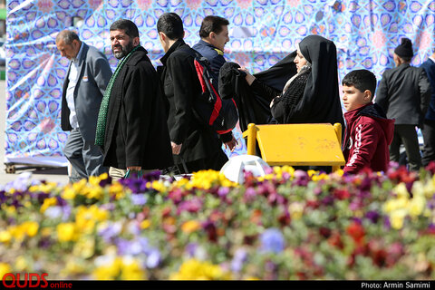 ورود زائران نوروزی مشهد از پایانه مسافربری امام رضا (ع)