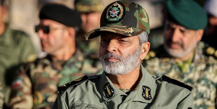 امیر موسوی: از فرمانده تا سرباز در امدادرسانی به مردم سیل زده پای کار هستند

