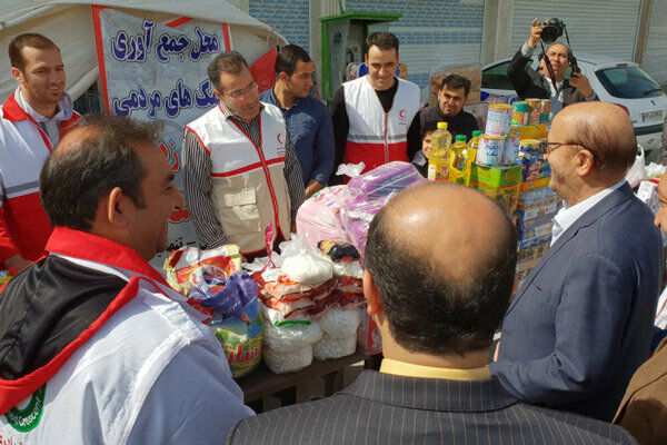 بازدید استاندار قزوین از ایستگاه های جمع آوری کمک به استان های سیل زده کشور 