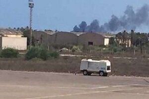 انفجار خودروی بمب‌گذاری‌شده در بنغازی
