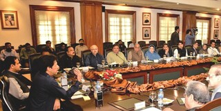 زلزله سیاسی در کابینه پاکستان؛ ۷ وزیر جابجا شدند