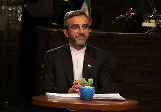 باقری: گره زدن مذاکرات هسته‌ای به برنامه موشکی ایران را نمی‌پذیریم