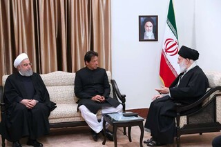 مقام معظم رهبری: روابط ایران و پاکستان بر خلاف میل دشمنان باید تقویت شود