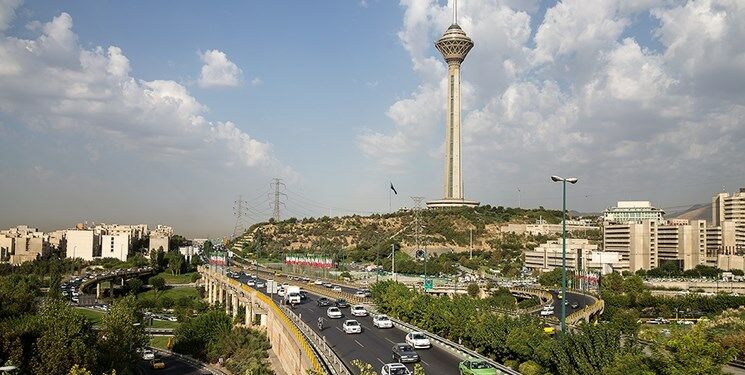 هزینه ۱۵۰ هزار میلیاردی بابت انتقال پایتخت/ جابه‌جایی ۲۴۰ هزار تهرانی به خارج از شهر

