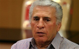 ابراهیم جوادی: وزارت ورزش کشتی را تعطیل کند/ پاداش‌های دلاری فقط برای فوتبال است