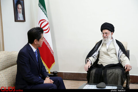 دیدار نخست وزیر ژاپن و هیئت همراه با رهبر معظم انقلاب اسلامی