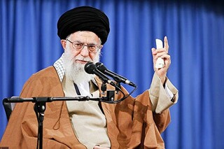 واشنگتن پست: سخنان رهبر ایران بازتاب سخن «آمریکا هیچ غلطی نمی‌تواند بکند» بود

