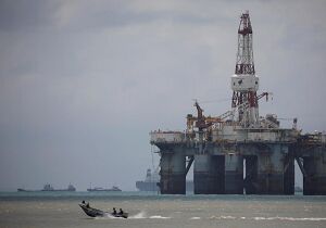 افزایش قیمت نفت در پی تنش‌های اخیر در خاورمیانه
