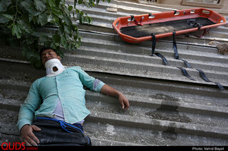 سقوط دو کارگر ساختمانی  از داربست در مشهد