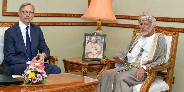 برایان هوک با وزیر خارجه عمان در مسقط دیدار کرد

