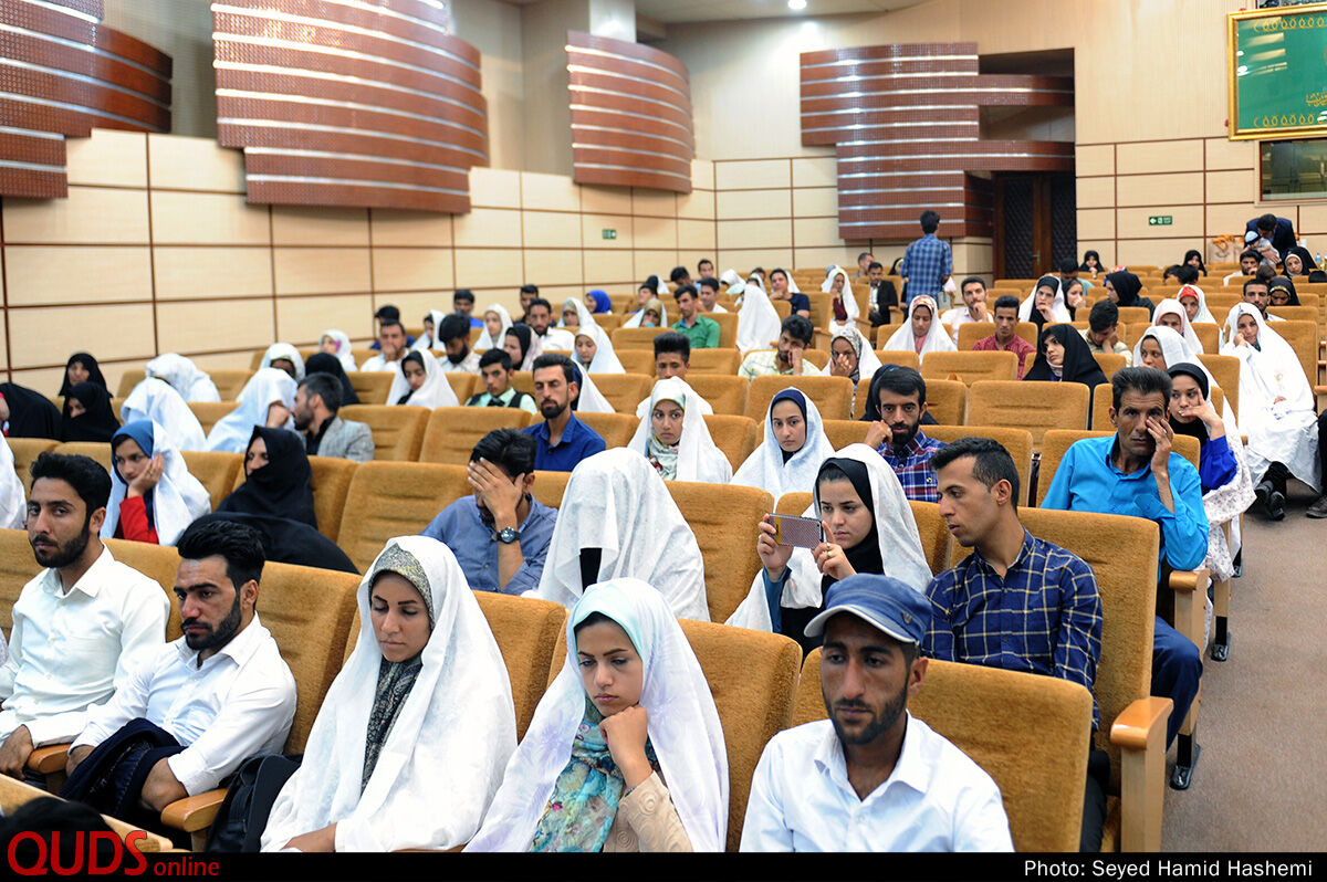 آیین اهدای 730 سری جهیزیه به زوجین جوان مناطق مرزی
