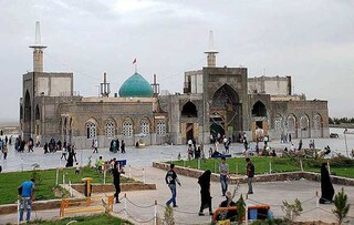 دلایل مهاجرت امامزادگان به ایران