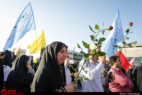 گلباران حرم مطهر رضوی در شب میلاد امام رضا علیه السلام