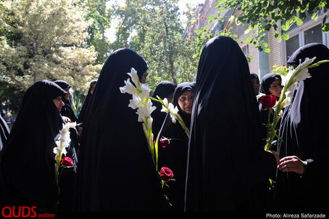 عیادت خدام آستان قدس رضوی از بیماران