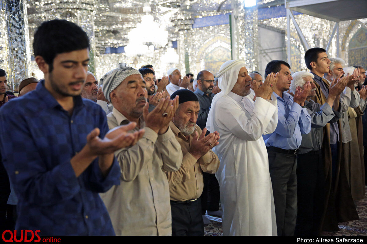 نماز عبادی سیاسی جمعه در حرم مطهر رضوی