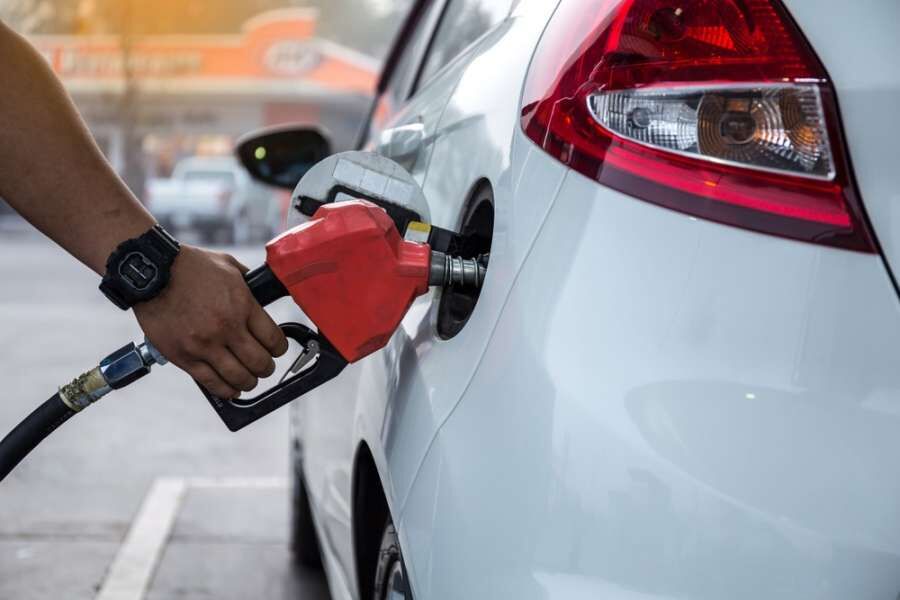 مصرف بنزین در سمنان کاهش یافت