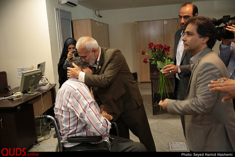 دیدارقائم مقام آستان قدس رضوی با خبرنگاران روزنامه قدس