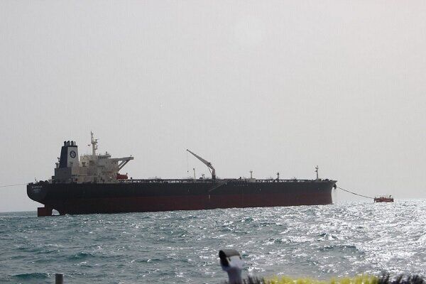 توقیف نفتکش ایرانی از سوی گارد ساحلی اندونزی
