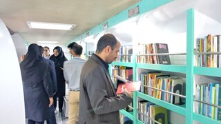 نخستین کتابخانه سیار شهر همدان راه اندازی شد