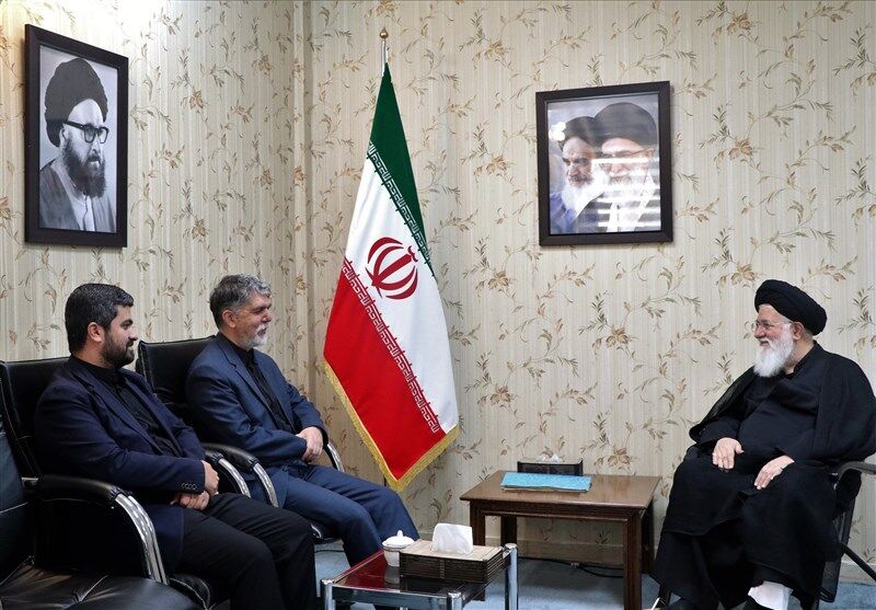 دیدار وزیر فرهنگ و ارشاد اسلامی با آیت الله علم الهدی در مشهد 
