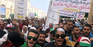 معترضان الجزائری به برگزاری انتخابات «نه» گفتند