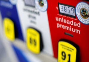 افزایش بهای بنزین در آمریکا پس از حمله پهپادی به عربستان