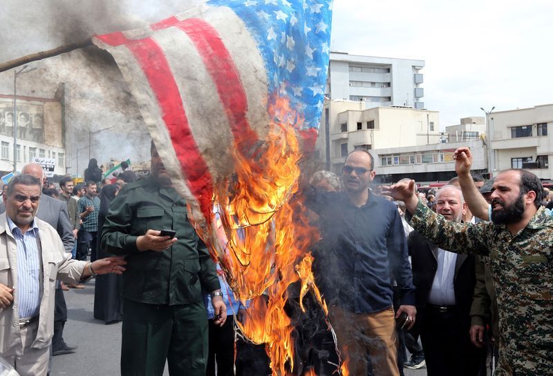 بلومبرگ: ایران به آمریکا نشان داد بزرگتر از آن است که منزوی شود