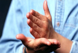اشتغالزایی یکی از مهمترین مشکلات ناشنوایان است/ زبان اشاره در کشور هنوز به رسمیت شناخته نشده است 