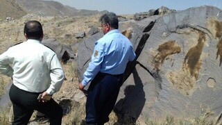 دادستان بینالود معدن نزدیک به سنگ‌نگاره‌های باستانی را پلمب کرد