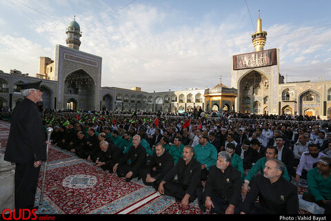 آیین بدرقه خادمان و زائران اربعین حسینی در حرم مطهر رضوی