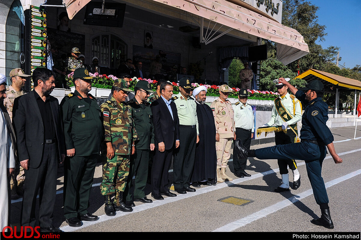 صبحگاه مشترک نیروی انتظامی به مناسبت هفته ناجا در مشهد برگزار شد