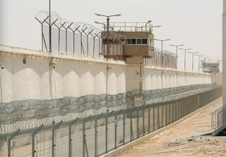مسوولان درباره فرارهای سریالی در زندان های لرستان پاسخگو باشند