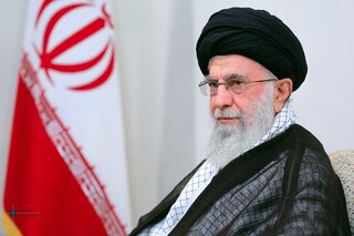 موافقت امام خامنه‌ای با عفو و تخفیف مجازات تعدادی از محکومان