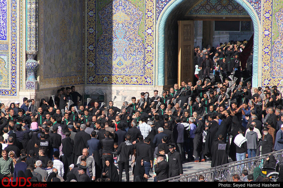 حضورعزاداران اربعین حسینی در حرم مطهر امام رضا علیه السلام