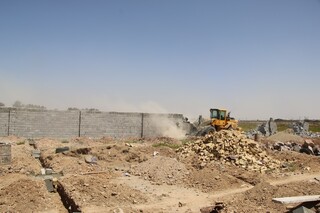 تخریب بناهای غیرمجاز در روستای تاریخی قلات