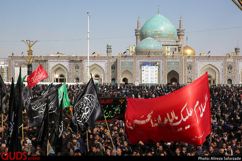 اجتماع عظیم عزاداران صحن جامع رضوی