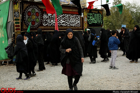 در مسیر عشق "زائرین پیاده امام رضا علیه السلام، جاده کلات"