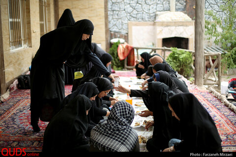 در مسیر عشق "زائرین پیاده امام رضا علیه السلام، جاده کلات"