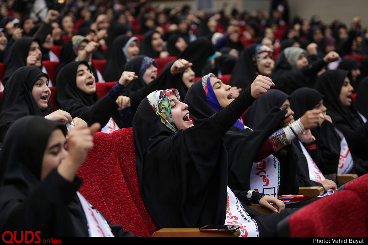 همایش دختران دهه هشتادی انقلابی در مشهد