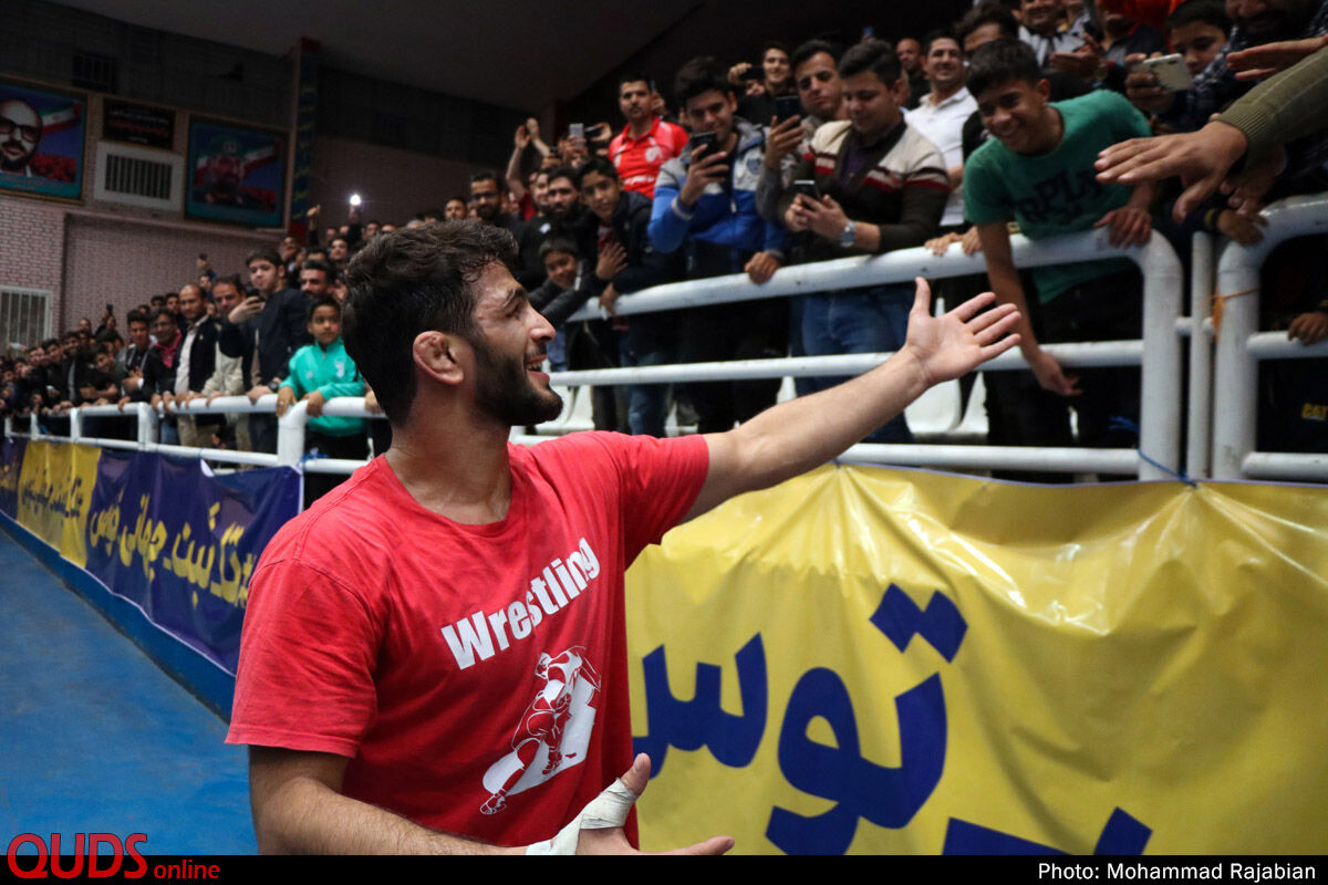 دیدار معوقه هفته سوم از دور رفت لیگ برتر کشتی آزاد در سالن شهید بهشتی مشهد