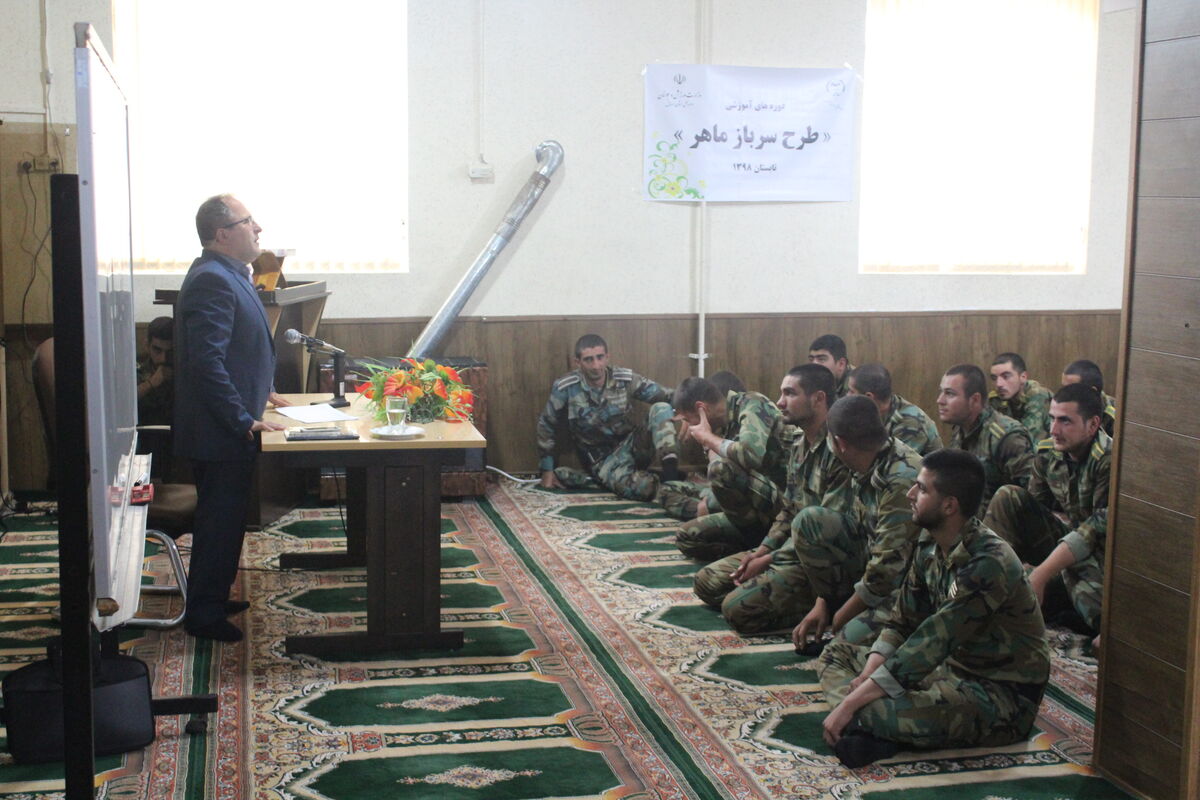 آموزش سربازان توسط جهاد دانشگاهی بوشهر