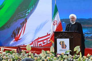 روحانی: سر هر میز مذاکره‌ای که برای منافع ملت ضروری باشد، می‌نشینیم