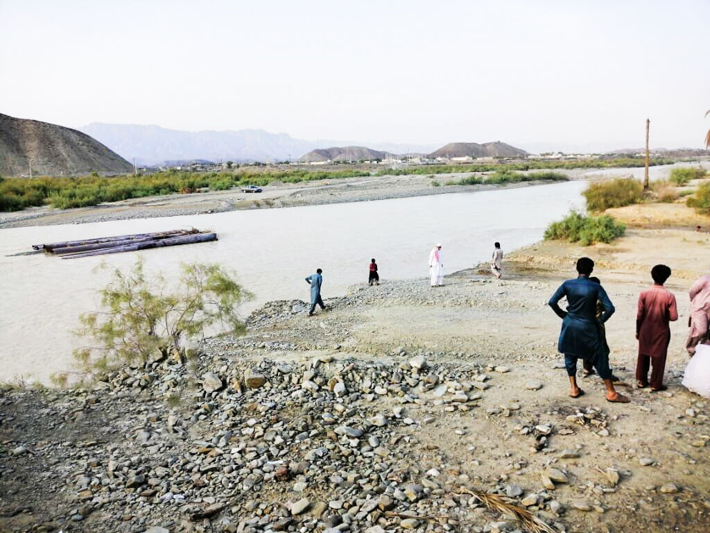 سیلاب اجازه بازگشایی مسیر های روستایی در سیستان و بلوچستان را نمی دهد